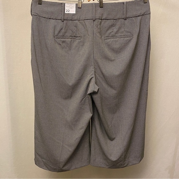 Lane Bryant NWT 22 Wide Leg Capri Pants High Rise Black White Gingham Checked - Picture 3 of 9